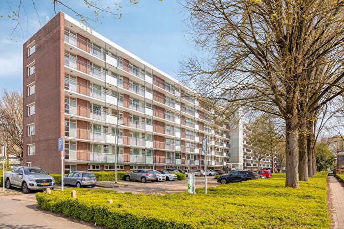 3-kamerappartement te koop in Tilburg – Professor Cobbenhagenlaan, Kastelenbuurt Noord