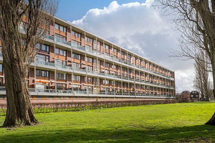 5-kamerappartement te koop in Vlaardingen – Gijsbrecht van Amstelstraat, Wetering
