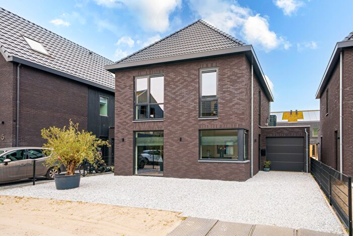 5-kamerhuis te koop in Nobelhorst Oost, Almere