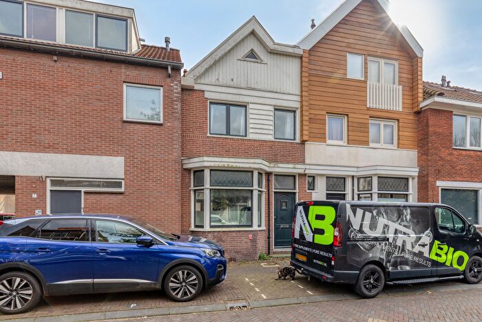 3-kamerhuis te koop in Oud West, Zaandam