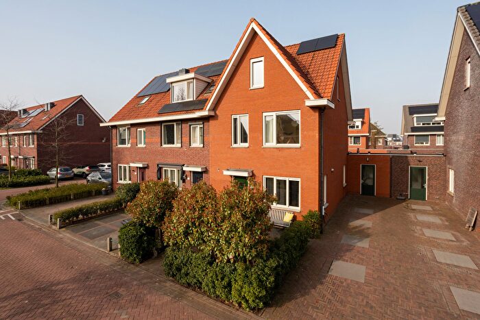 5-kamerhuis te koop in Berkel en Rodenrijs – Victor E. van Vrieslandsingel, Gouden Uilbuurt