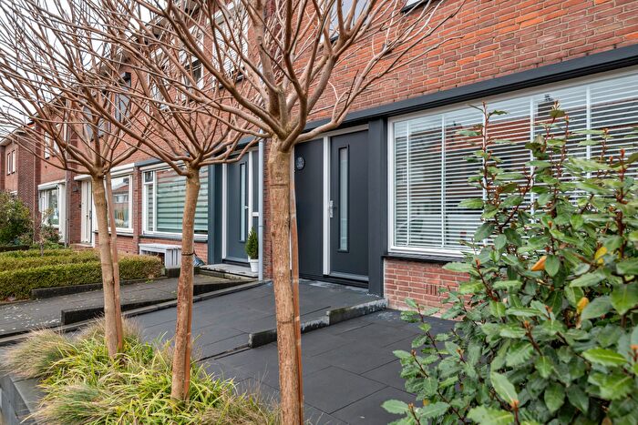4-kamerhuis te koop in Leerdam – Hendrik van Nassaustraat, Oranjebuurt-Noord