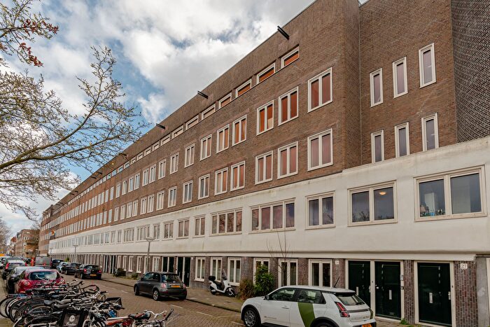 5-kamerappartement te huur in IJselbuurt-Oost, Amsterdam