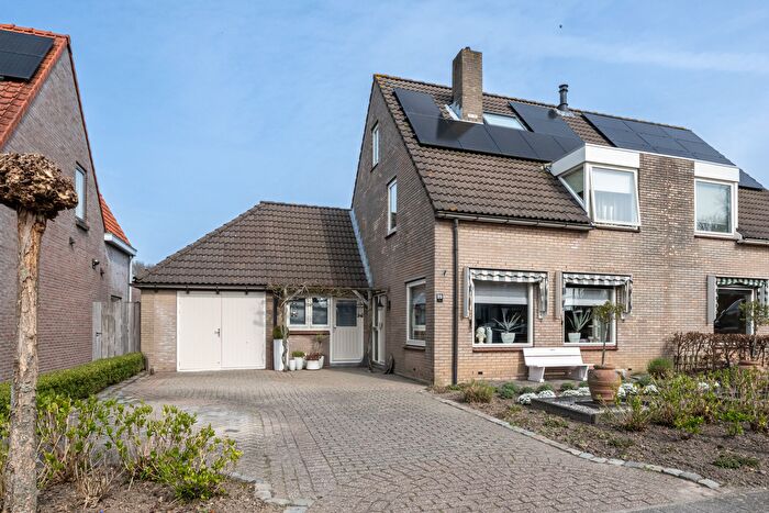 5-kamerhuis te koop in Middelharnis – Oost Voorgors, Middelharnis prinsenkwartier