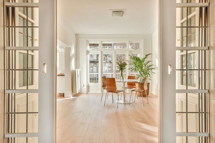 4-kamerappartement te huur in Scheldebuurt-West, Amsterdam