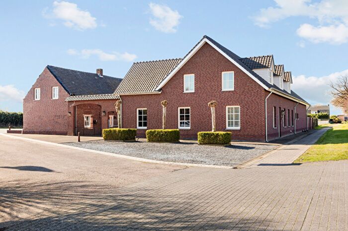 7-kamerhuis te koop in Linne – Rijksweg, Linne