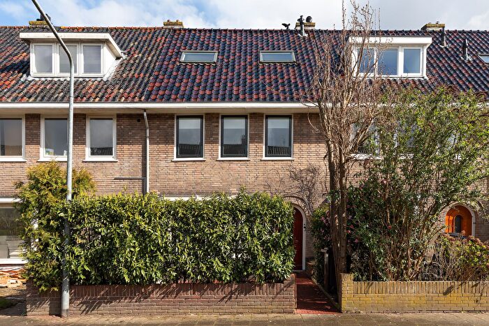 5-kamerhuis te koop in Astronomische Buurt, Hilversum