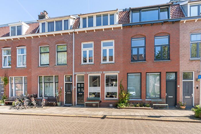 5-kamerhuis te koop in Utrecht – Krugerstraat, Leidseweg en omgeving