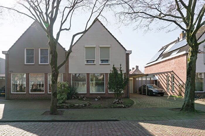 4-kamerhuis te koop in Bergen op Zoom – Vondellaan, Warande-West