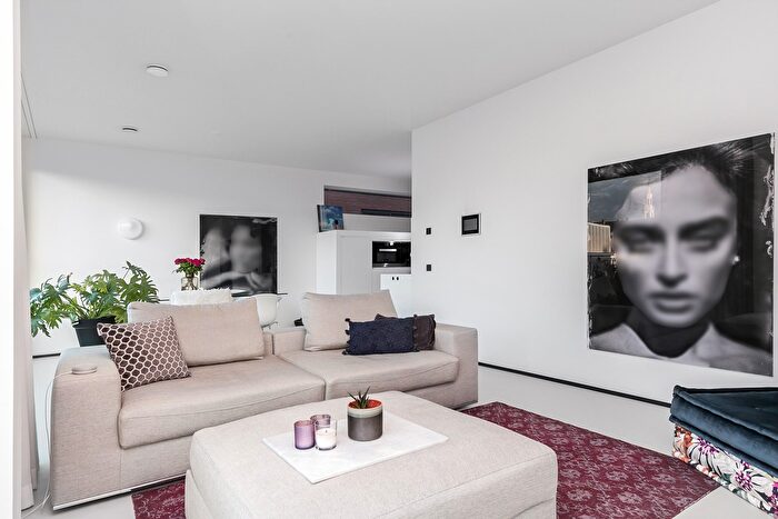 3-kamerappartement te huur in Uilenburg, Amsterdam