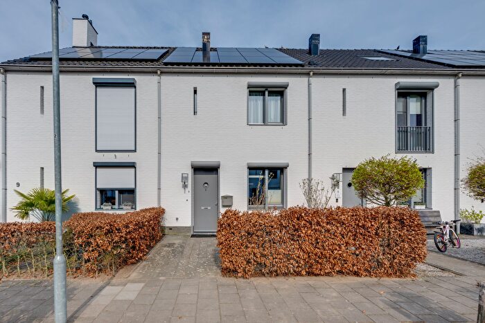 4-kamerhuis te koop in Fijnaart, Fijnaart