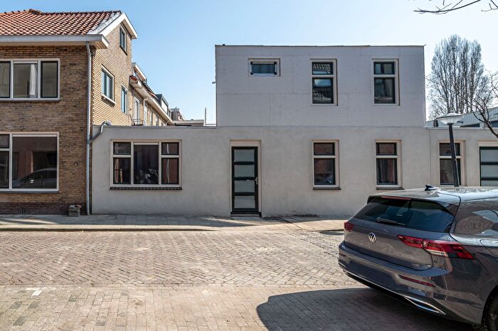 2-kamerhuis te koop in De Waard, Leiden