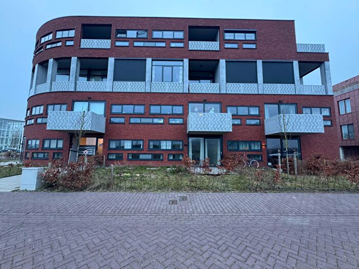 2-kamerappartement te huur in Europakwartier W.-West, Almere