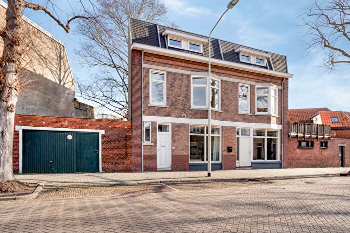 5-kamerhuis te koop in Het Fort, Bergen op Zoom
