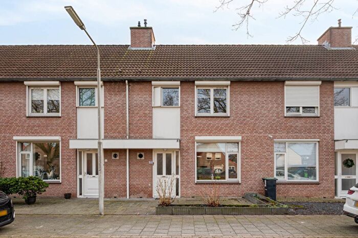 5-kamerhuis te koop in Oss – Klaverweide, Lockaert