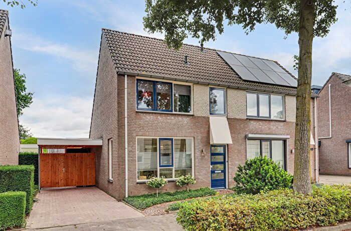4-kamerhuis te koop in Bladel Gozelinusbocht, Bladel