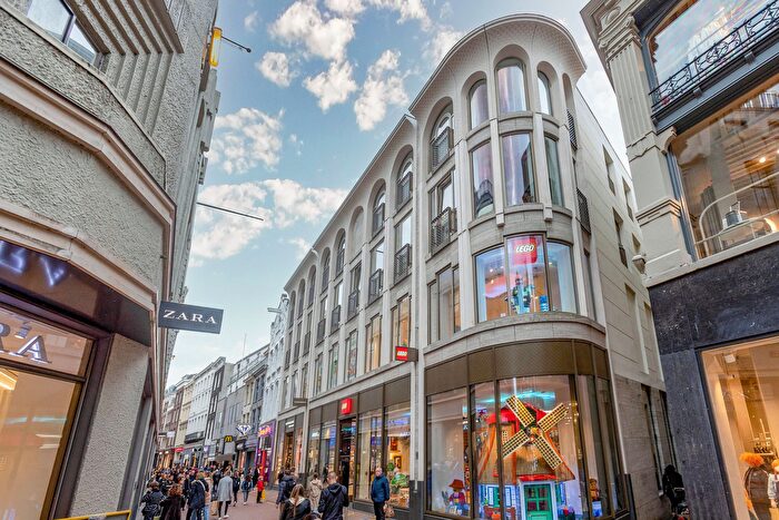 3-kamerappartement te huur in Amsterdam – Duifjessteeg, Begijnhofbuurt