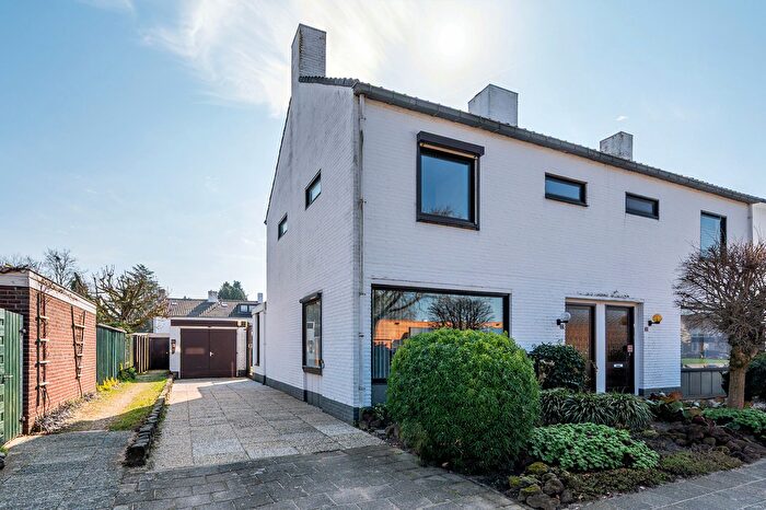 5-kamerhuis te koop in Reuvelt, Grubbenvorst