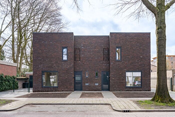 4-kamerhuis te huur in Notre Dame, Tilburg