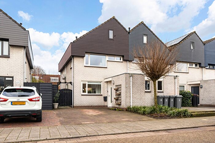 6-kamerhuis te koop in Veenendaal – Schadijk, Pioniersbuurt