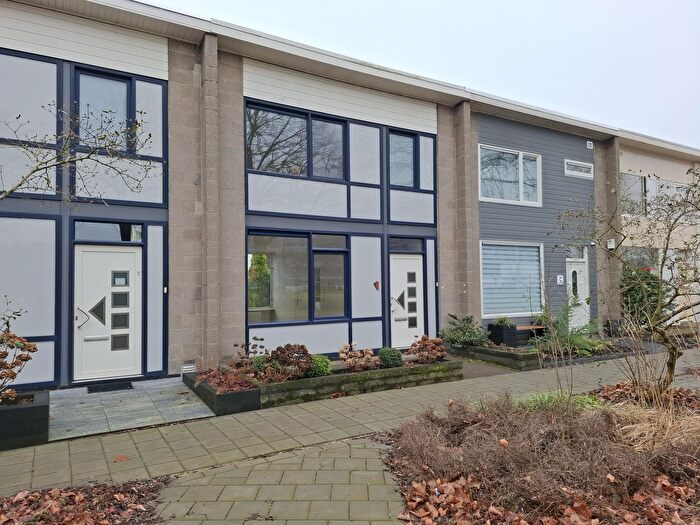 4-kamerhuis te koop in Oranjebuurt, Spijkenisse