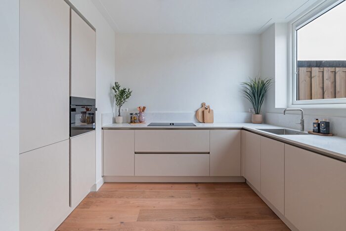 Koop en Huur Huizen - 3