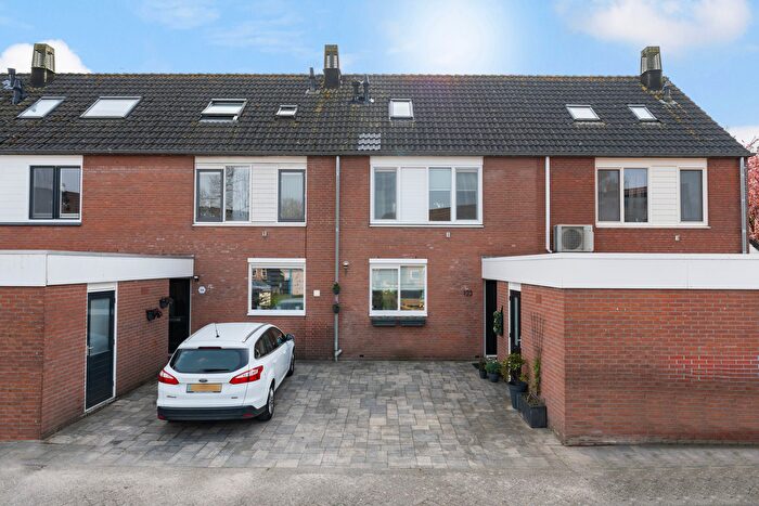 5-kamerhuis te koop in Pearl Buck-erf en omgeving, Dordrecht