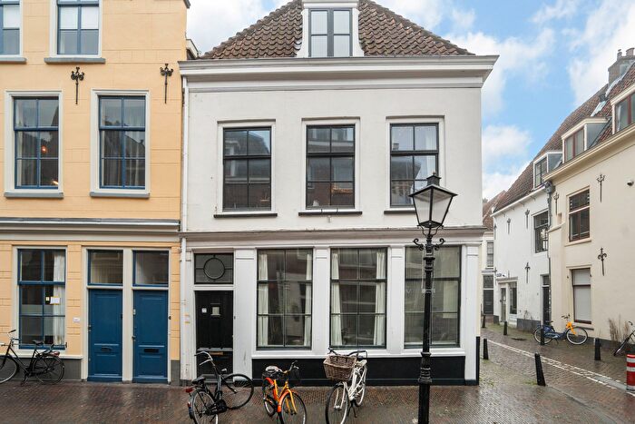 2-kamerappartement te koop in Utrecht – Pauwstraat, Breedstraat en Plompetorengracht en omgeving