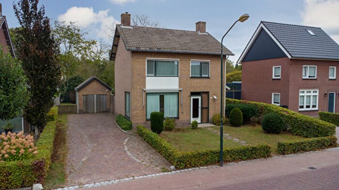 6-kamerhuis te koop in Esbeek, Esbeek