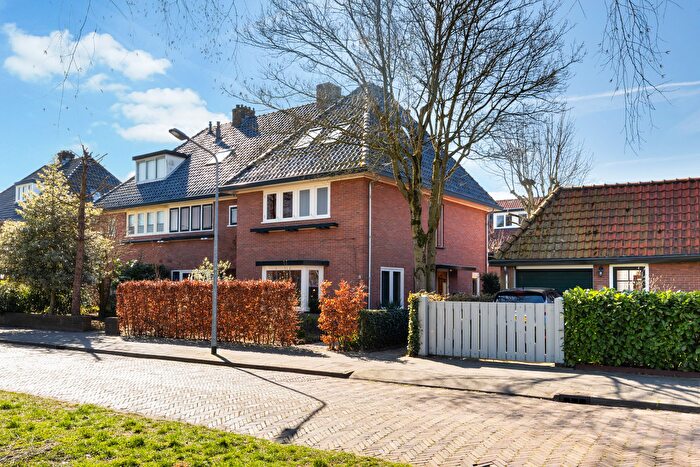 5-kamerhuis te koop in Astronomische Buurt, Hilversum