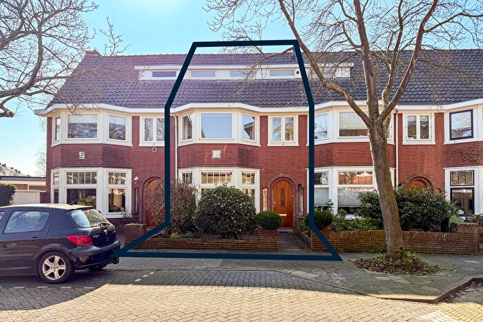 8-kamerhuis te koop in Alkmaar – Korte Lyceumstraat, Staatsliedenkwartier en Landstraten