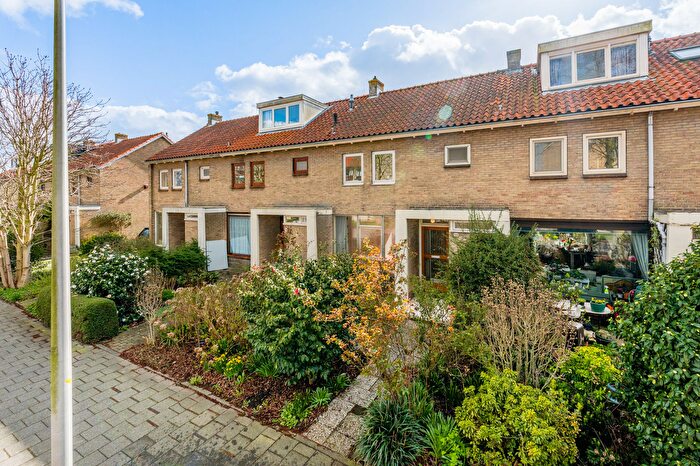 4-kamerhuis te koop in Centrum West, Diemen