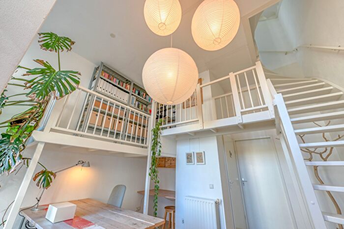 6-kamerhuis te koop in Den Haag – Witte de Withstraat, Zeeheldenkwartier