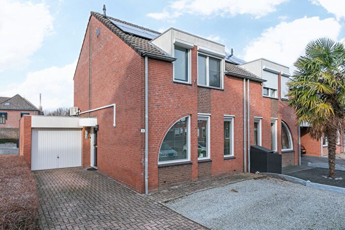 7-kamerhuis te koop in Hofpoel, Brunssum