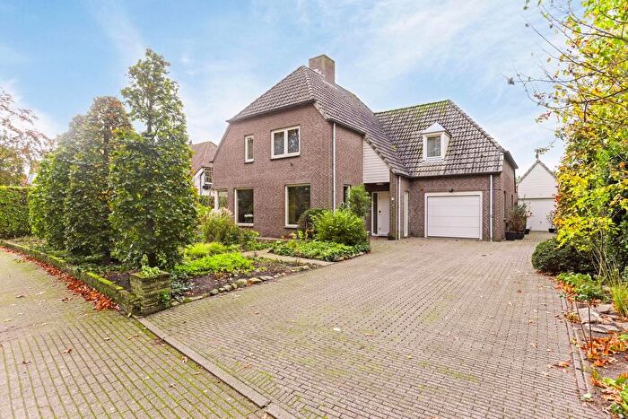 6-kamerhuis te koop in Geenhoven, Valkenswaard