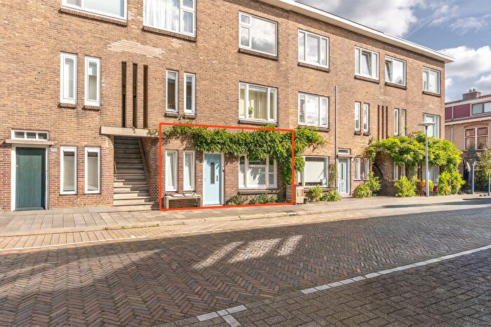 3-kamerappartement te koop in Laan van Nieuw-Guinea, Spinozaweg e.o., Utrecht