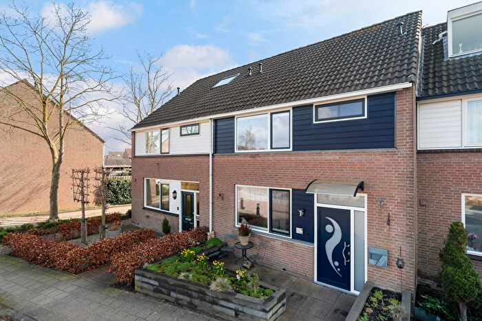 5-kamerhuis te koop in Benthuizen Dorp-Oost, Benthuizen