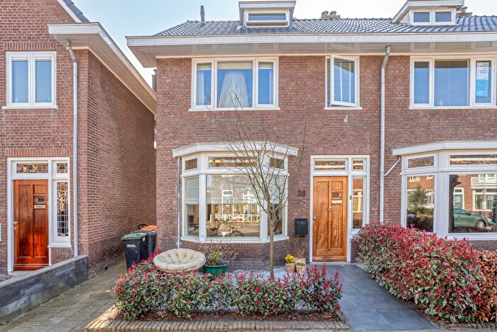 4-kamerhuis te koop in Beverwijk – Strick van Linschotenstraat, Sint Aagtendorp