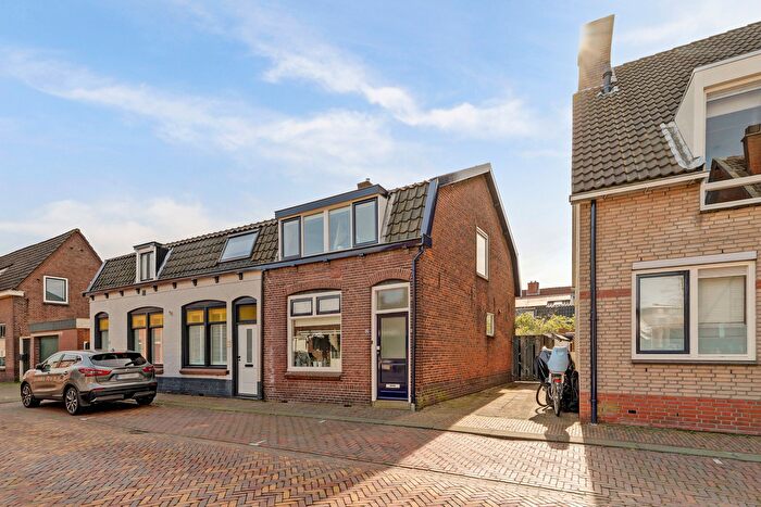 4-kamerhuis te koop in Leerdam centrum zuid, Leerdam