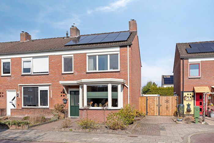 6-kamerhuis te koop in Losser – Willibrordlaan, Losser-Oost
