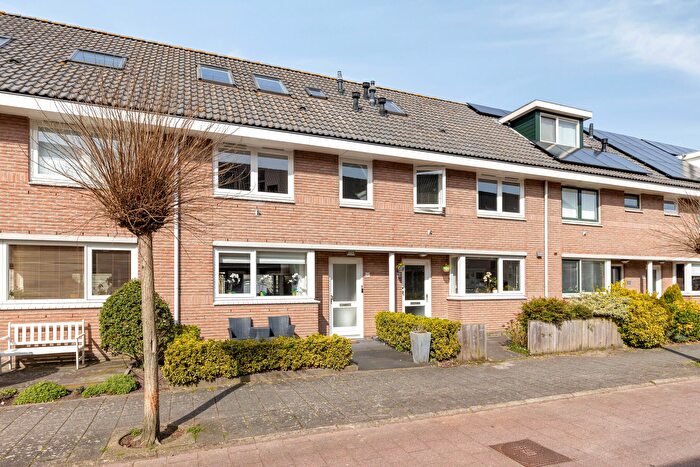5-kamerhuis te koop in Evenaar-West, Alphen aan den Rijn