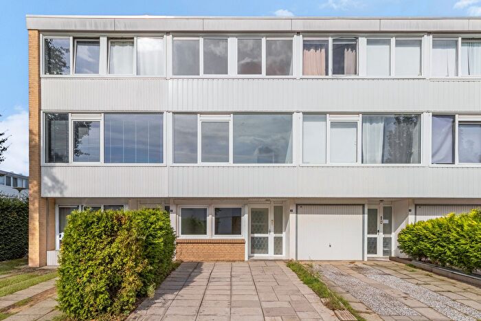9-kamerhuis te koop in Sterrenberg, Roermond