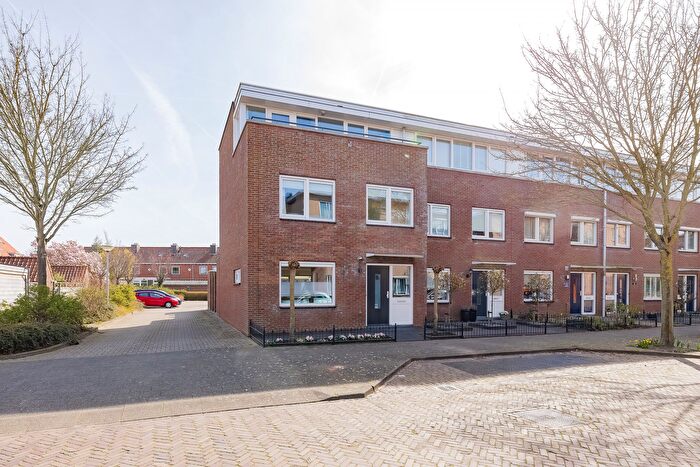 5-kamerhuis te koop in Oranjebuurt, Lisse