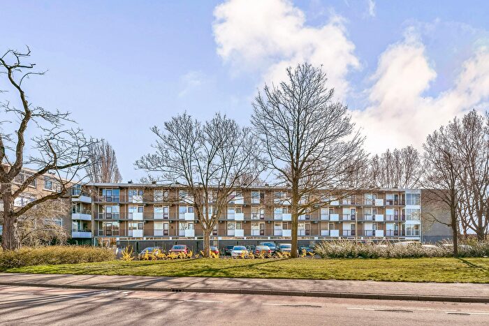 2-kamerappartement te koop in Operabuurt, Amstelveen