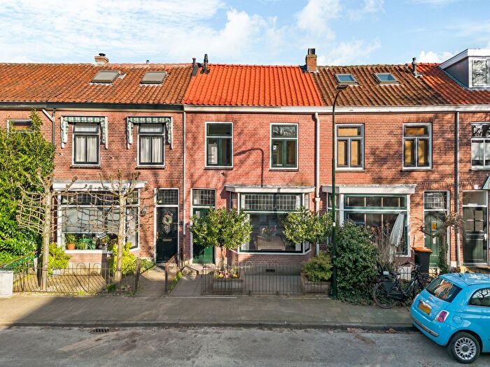 5-kamerhuis te koop in Maarssen – Emmaweg, Centrum ten zuiden van de Vecht