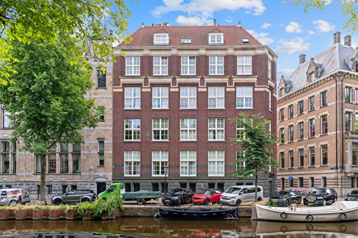 2-kamerappartement te koop in Amsterdam – Driekoningenstraat, Leliegracht e.o.
