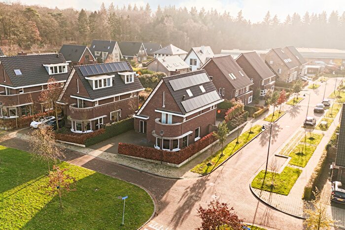 8-kamerhuis te koop in Enka, Ede