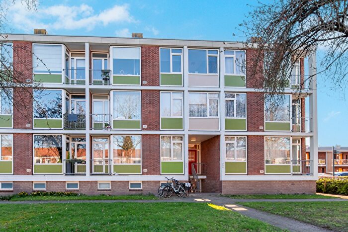 4-kamerappartement te koop in Bloemenbuurt, Ede