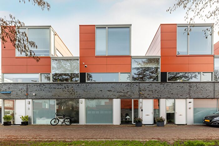 6-kamerhuis te koop in Haarlem – Eendenkooistraat, Schoolenaer