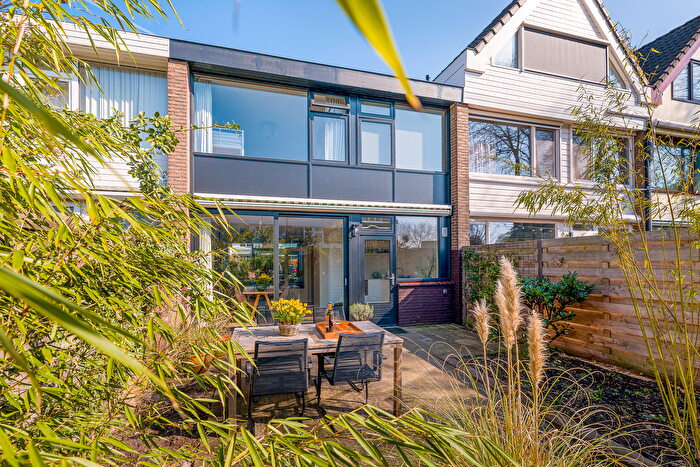 4-kamerhuis te koop in Ooster Eng-Noord, Bussum
